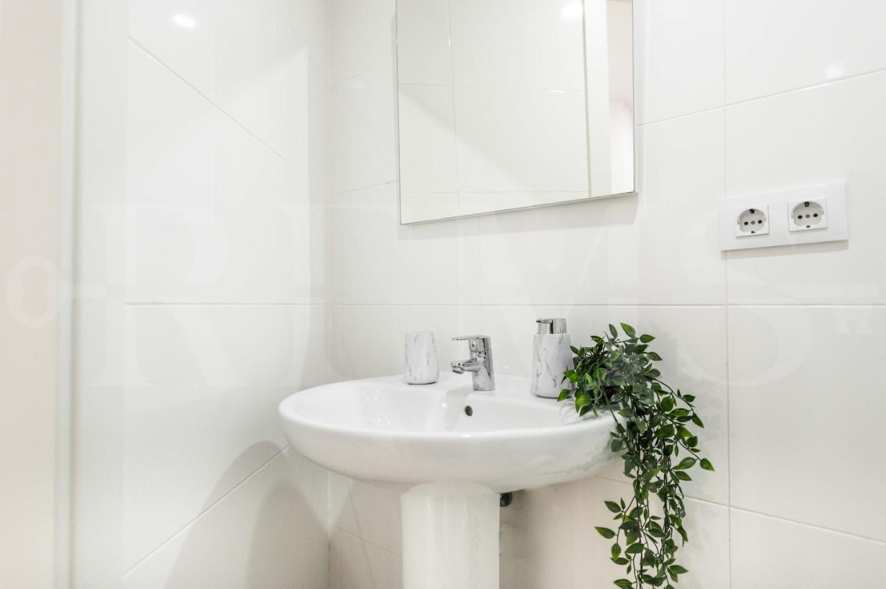 Serene & Spacious Apartment - Center By Rems Màlaga Exteriér fotografie