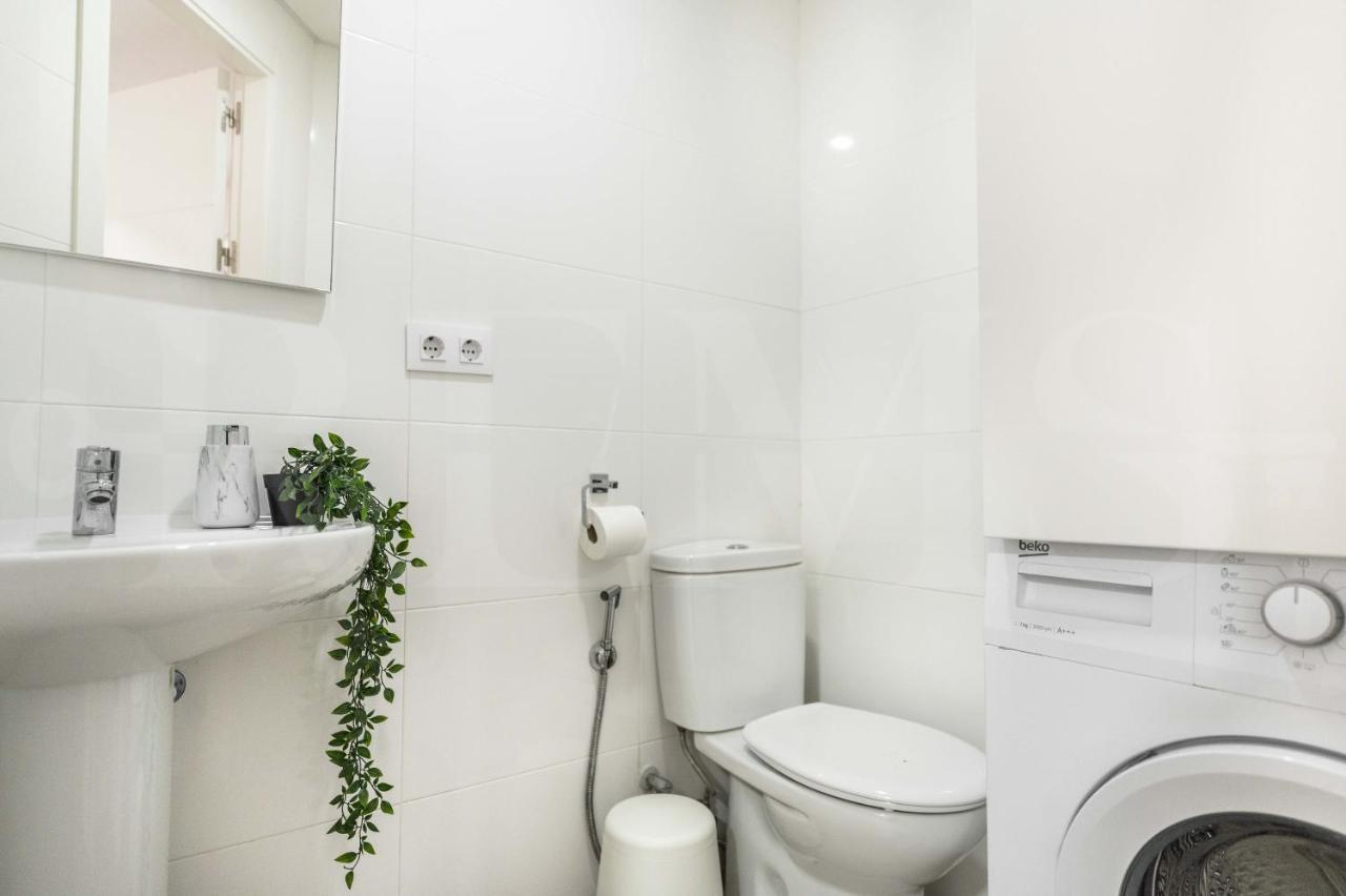 Serene & Spacious Apartment - Center By Rems Màlaga Exteriér fotografie